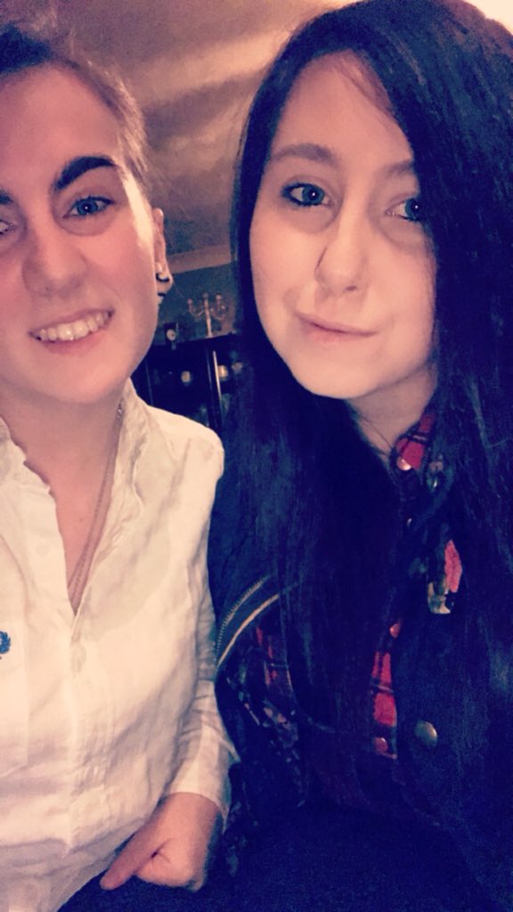 RissaB1996's tweet photo. Off to the other half’s for the weekend thank god missed her this week 😍❤️ https://t.co/DtXNmz96o9