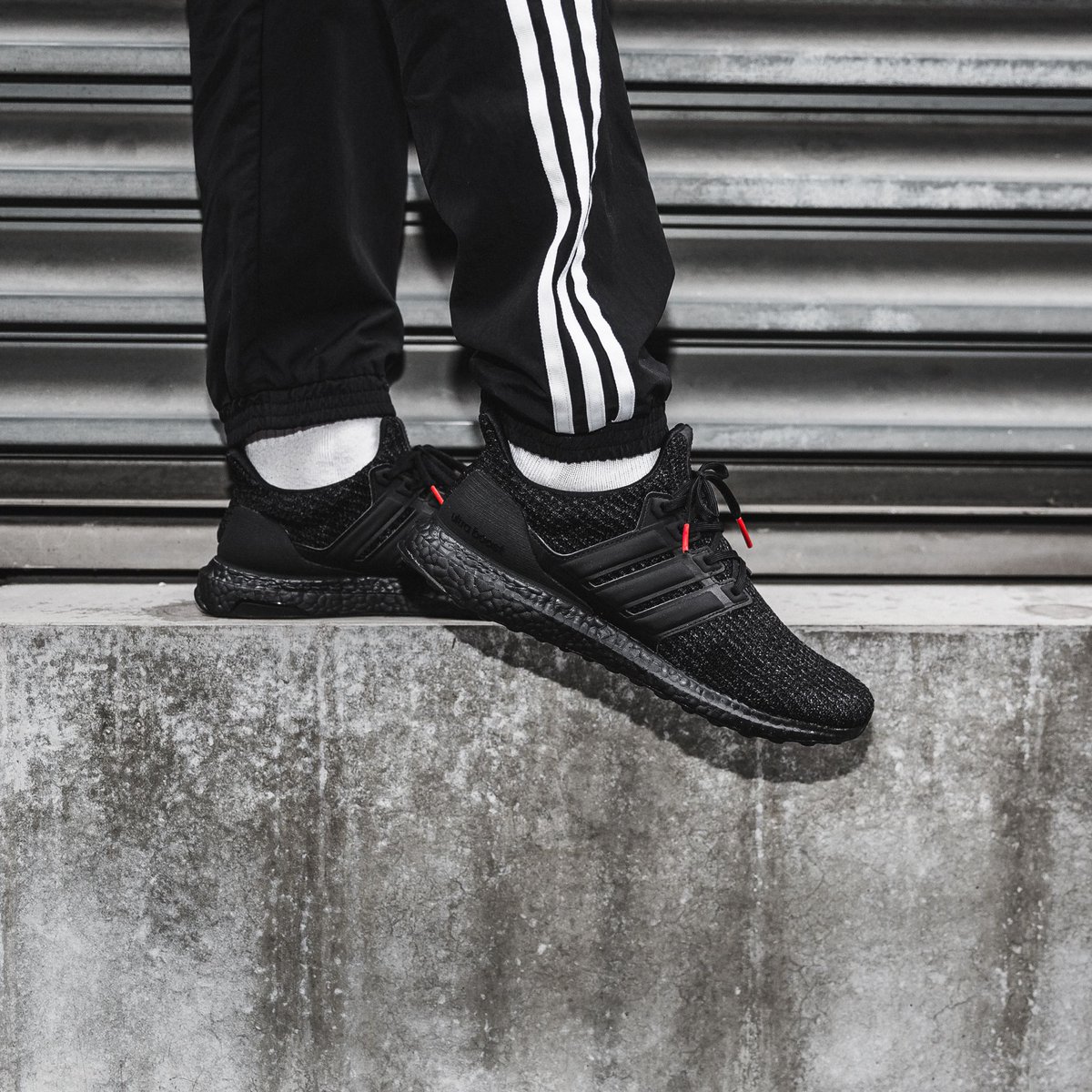 adidas ultraboost core black active red