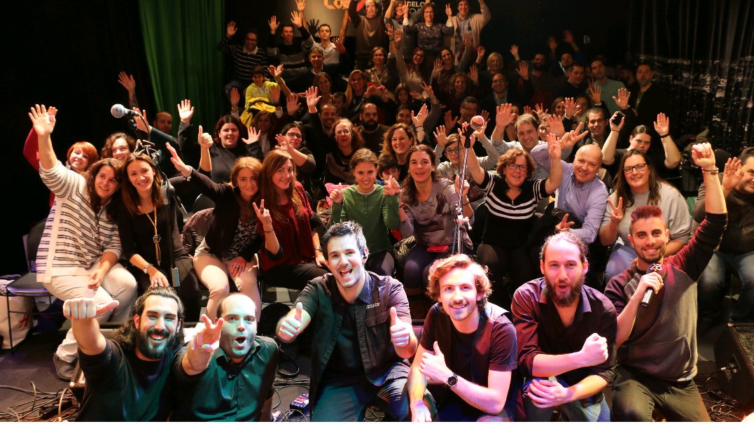 Mil gràcies a @Los40Catalunya per la màgia d'ahir. I mil gràcies a tots els assistents. Vau omplir l'estudi Toreski de bon rotllo! Seguim! <a href="/CadenaDialCAT/">Cadena Dial Catalunya i Andorra</a> <a href="/musicaglobal/">Música Global</a> <a href="/Juan_MGlobal/">Juan Garcia</a> <a href="/ramontardit/">Ramon Montardit</a> <a href="/JimmyVid/">Jimmy Vidal</a> #LOS40Backstage