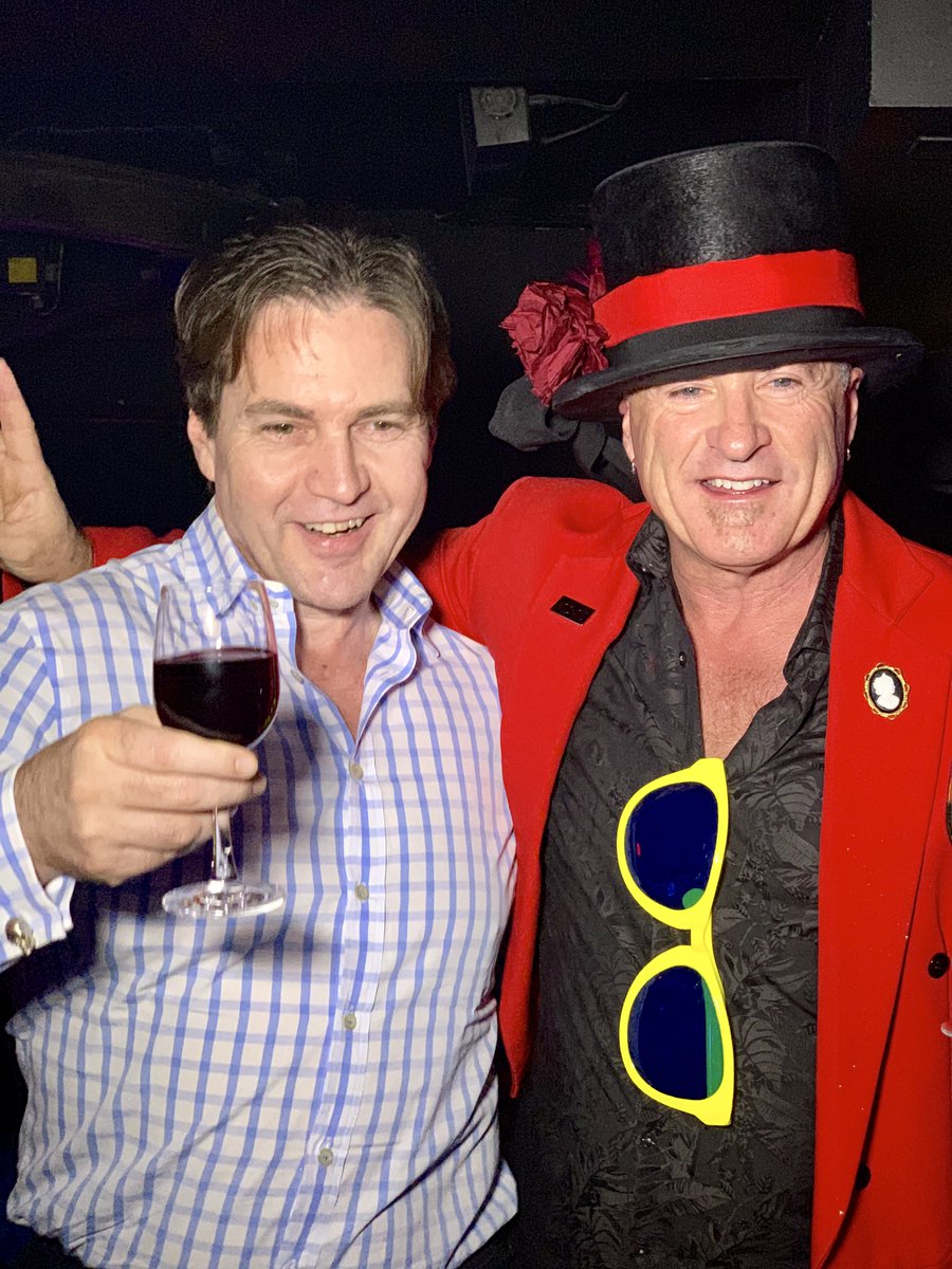 CalvinAyre's tweet photo. ....🥂

#CGWeek #CoingeekWeek #Bitcoin #BitcoinSV #BSV https://t.co/APFPnRcW7Z