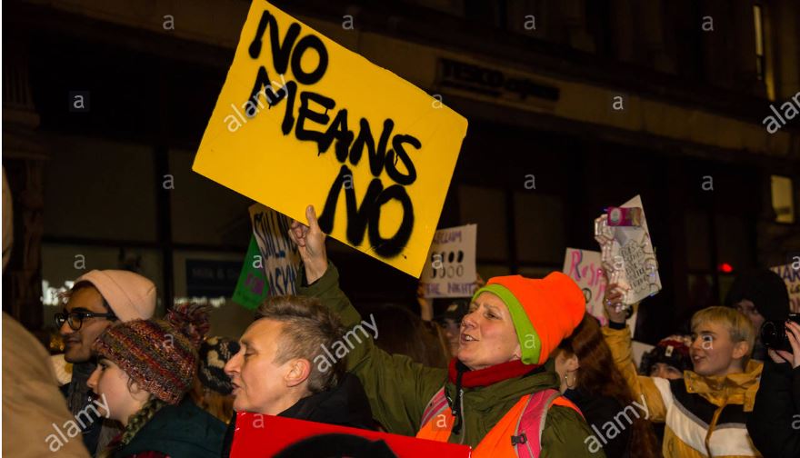 Campaigners 'Reclaim the night' in Bristol. Photos:  goo.gl/AAqMmF  #Bristol #ReClaimTheNight