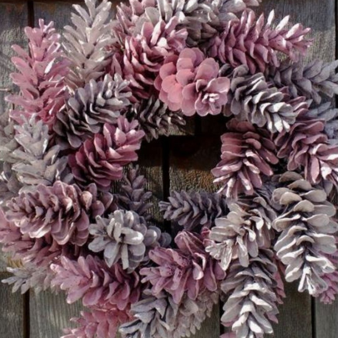 Beautiful wreath inspiration from @Etsy by scarletsmile. Tis' the season afterall!

#LoveMyFashions #LMFStyle #LMFInspo #Christmas2018 #Christmasdecor #Inspo #Festiveseason #pinkfriday #newsseason #thatshot #newin #December2018 #Instagood #fashiongram #inspiredaily #girlboss