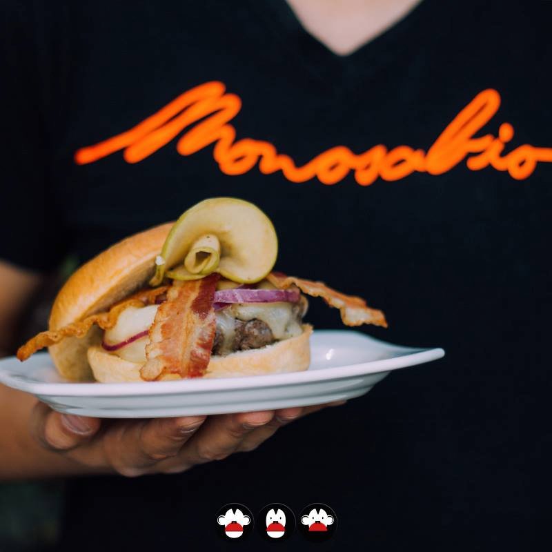 ¡Del rancho a tu mesa!
Cuando comes una hamburguesa en Monosabio, comes sólo ingredientes de la más alta calidad.