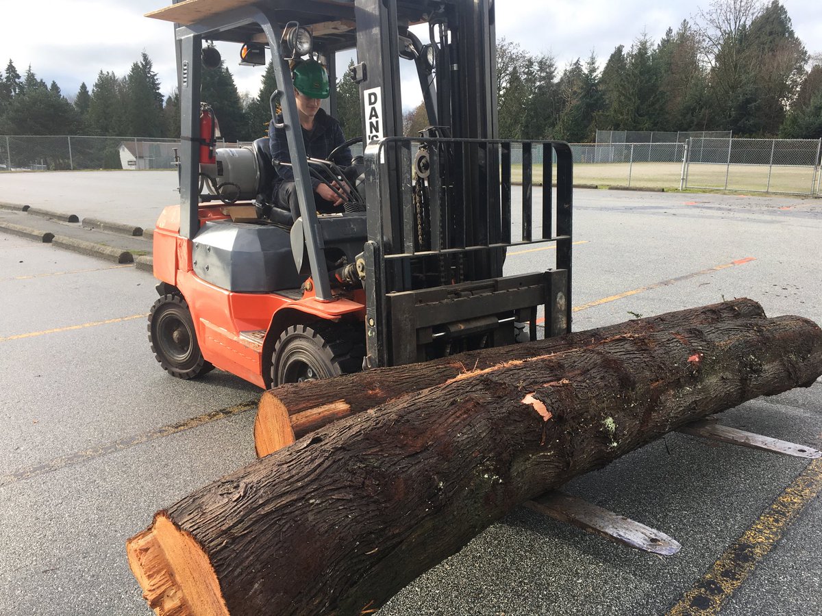 Thanks ⁦<a href="/InglewoodSecon1/">Inglewood Secondary</a>⁩  for the cedar logs. Trees removed for safety to be milled on WVSS ACE-IT Carpentry sawmill. Now to make something for our school..... ⁦<a href="/WestVanSchools/">WestVanSchools</a>⁩