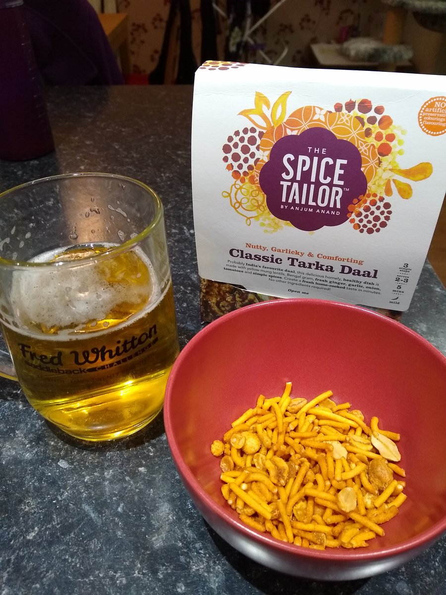 boomerado's tweet image. Practically most of the world problems can be solved with this little selection. #fredwhitton #bombaymix #spicetailor #TGIF #stella #artois