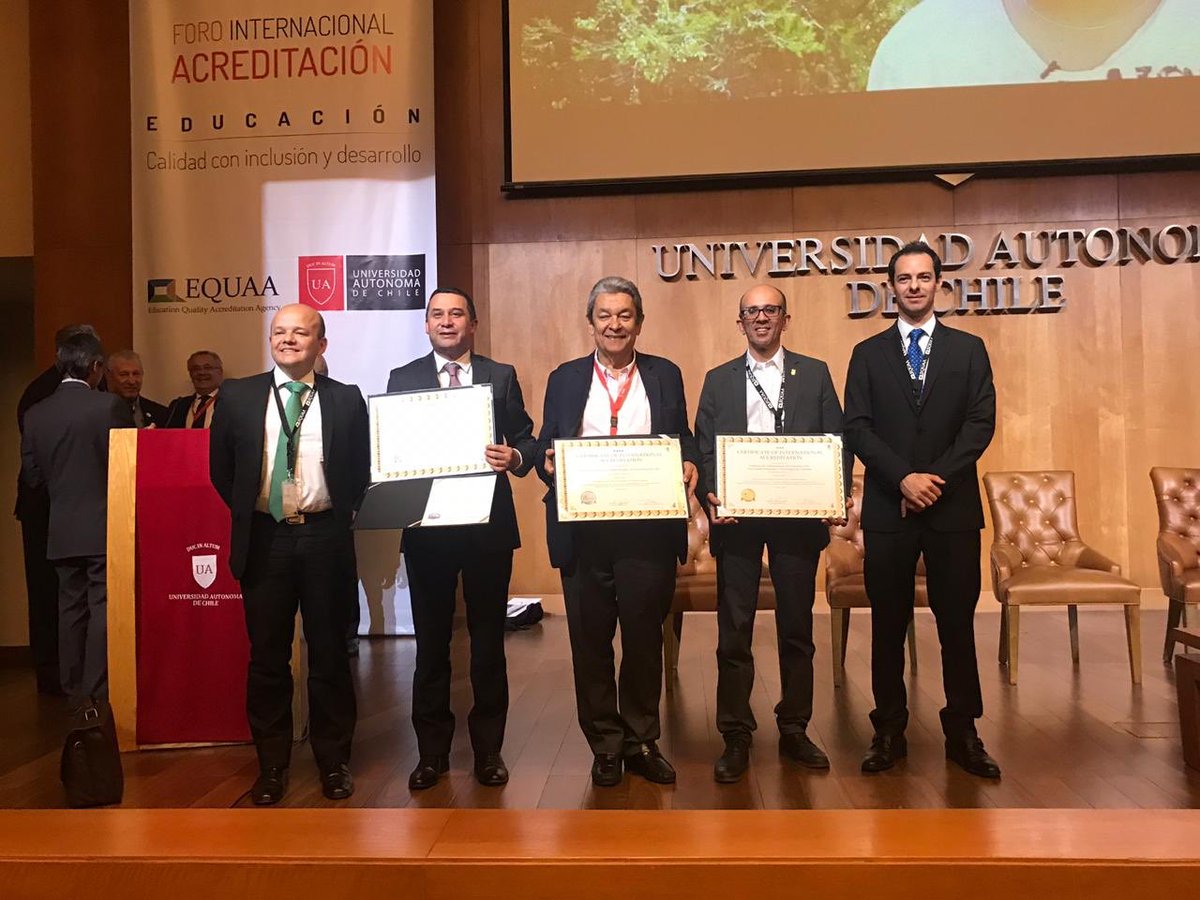 fcea_uptc's tweet photo. Decano @johnwrosso de la #FCEA @universidaduptc recibe en @autonomadechile la Acreditación Internacional para los programas de #Economía y #AdmondeEmpresas #orgullouptc https://t.co/b4DX8vJar8