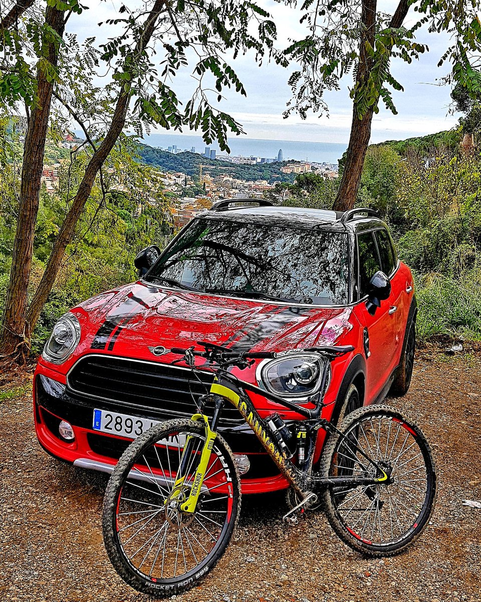 Día de coche 😎... Día de bici 🚲... Día completo 😊 @miniespana @madform @columbia1938 @rokasports @canyon @maxim_nutricion @MotorMunich