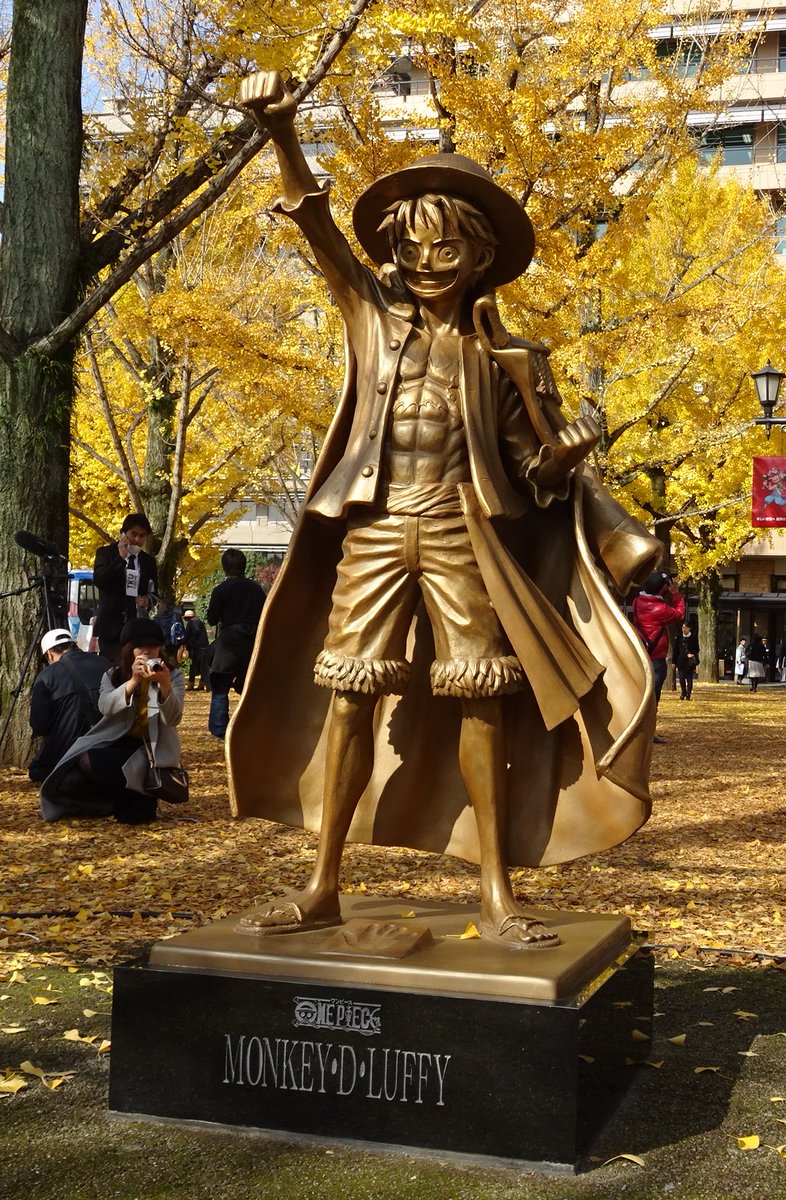 OPfandom's tweet photo. A statue of Luffy has been raised in Oda's honour congratulating him, in his hometown of Kumamoto! https://t.co/3VVOWbZIwM