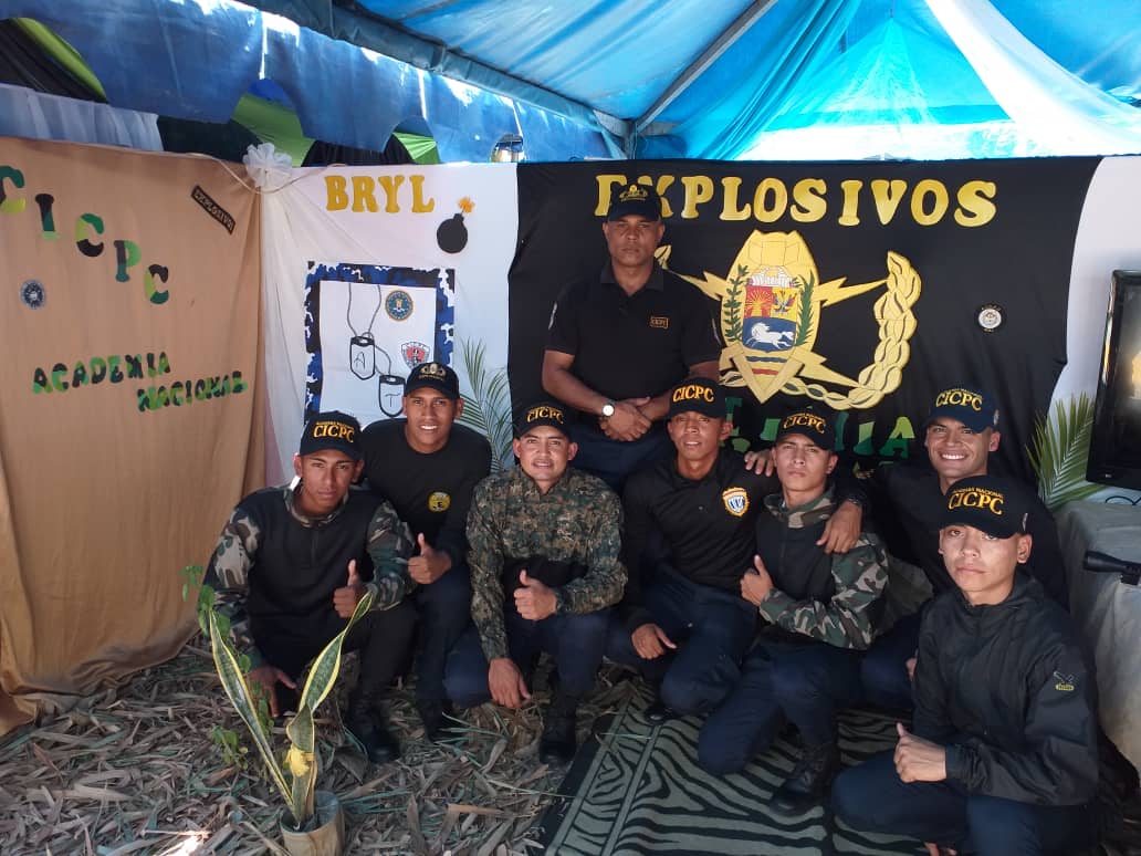 Exhibición de Explosivos, extraordinario el trabajo de nuestros estudiantes de Investigación Penal <a href="/UnesCarabobo/">UNESCarabobo</a> la "1era EXPO-CRIMINALISTICA UNES CARABOBO 2018". <a href="/UniversidadUNES/">UNES</a> <a href="/CicpcAcademia/">Academia Cicpc Carabobo</a> <a href="/gralcacioppo/">Giuseppe Cacioppo</a>