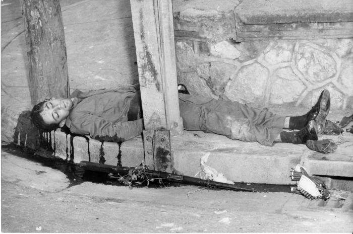 La acción armada del #30nov significó el inicio de la etapa final de la dictadura que caería 2 años después bajo el empuje de las columnas guerrilleras, que se encargaron de honrar a los caídos este día. #TenemosMemoria #SomosContinuidad bit.ly/2TXESf0