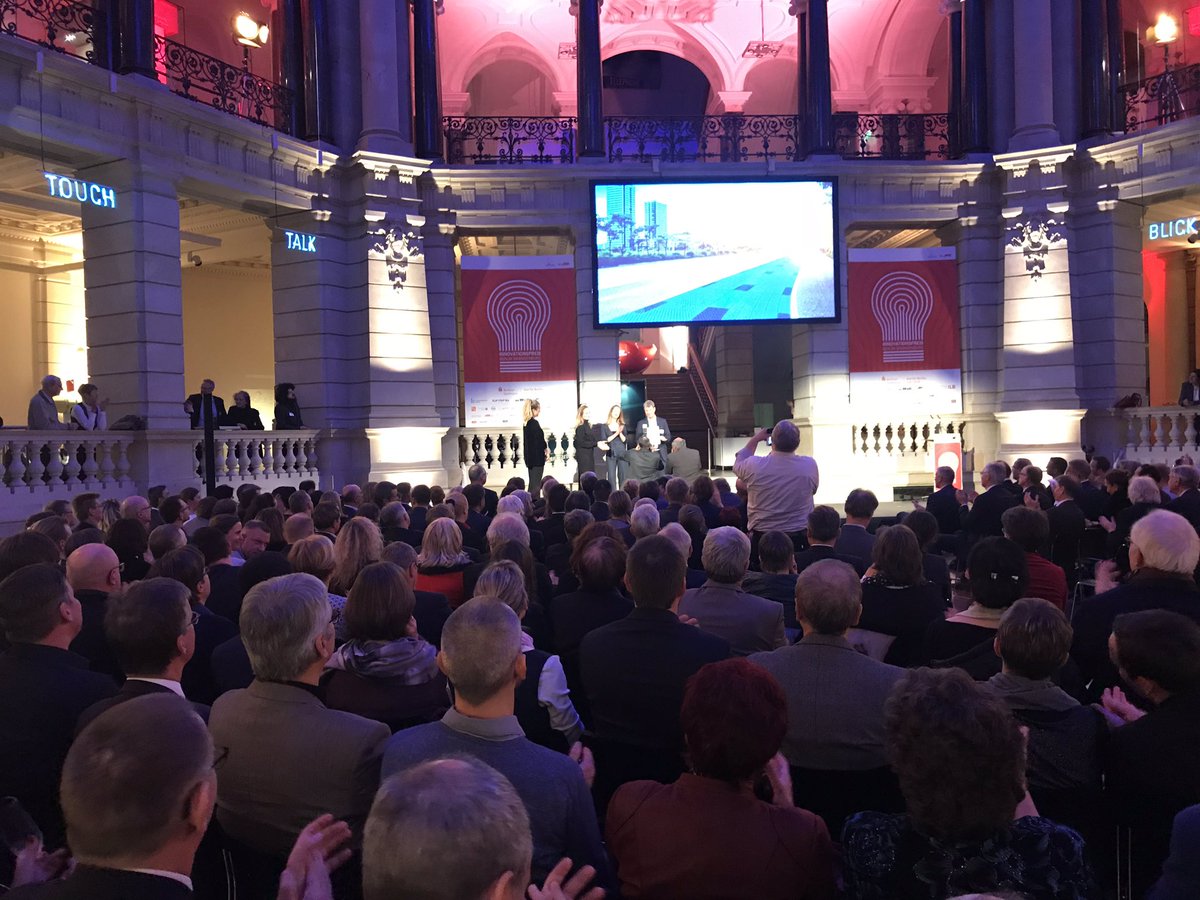 Tolle Innovation zur Energieerzeugung - intelligente Solarwege: <a href="/Solmove1/">Solmove</a> gewinnt den:Publikumspreis! 
Herzlichen Glückwunsch 🎉#innopreis