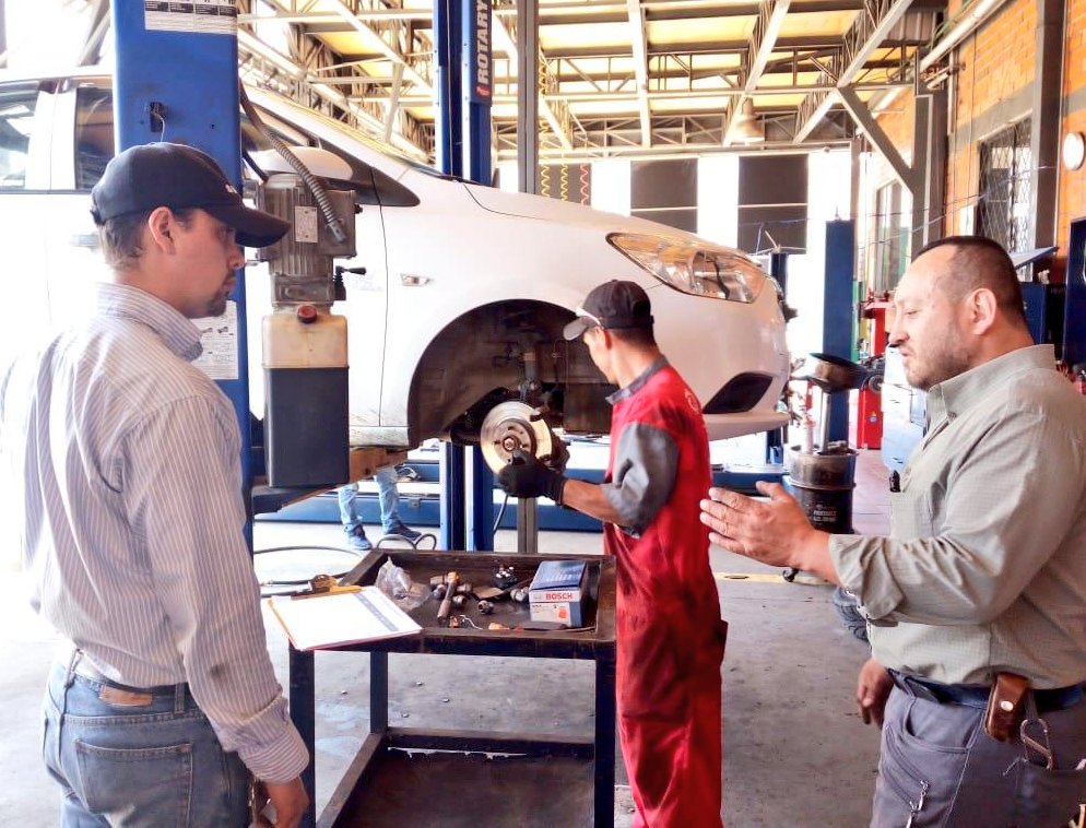 secap_ec's tweet photo. #Cuenca | Hoy inició el cursos 'Mecánica Automotriz', con la empresa Nitro Llanta. 
#SecapZonal6 #CapacítateConSecap https://t.co/3uMoccb4eh