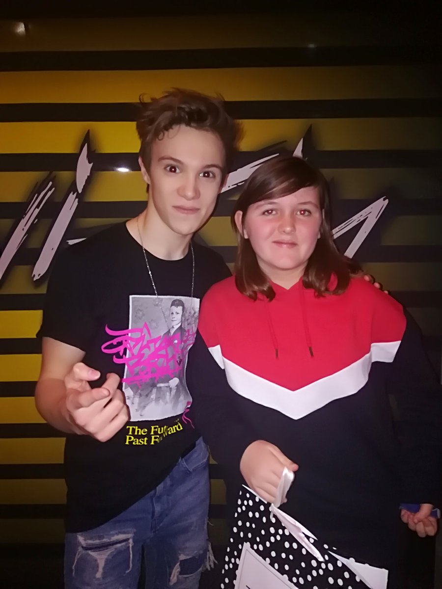 lois0507's tweet photo. Je n'oublierai jamais cette date 😍 28|11|2018. Elle restera graver dans ma mémoires 😍😭💟. 
 @LenniKim @LenniKim @LenniKim @LenniKim @LenniKim @LenniKim @LenniKim @LenniKim @LenniKim @LenniKim @LenniKim @LenniKim https://t.co/mD4F8oR3WZ