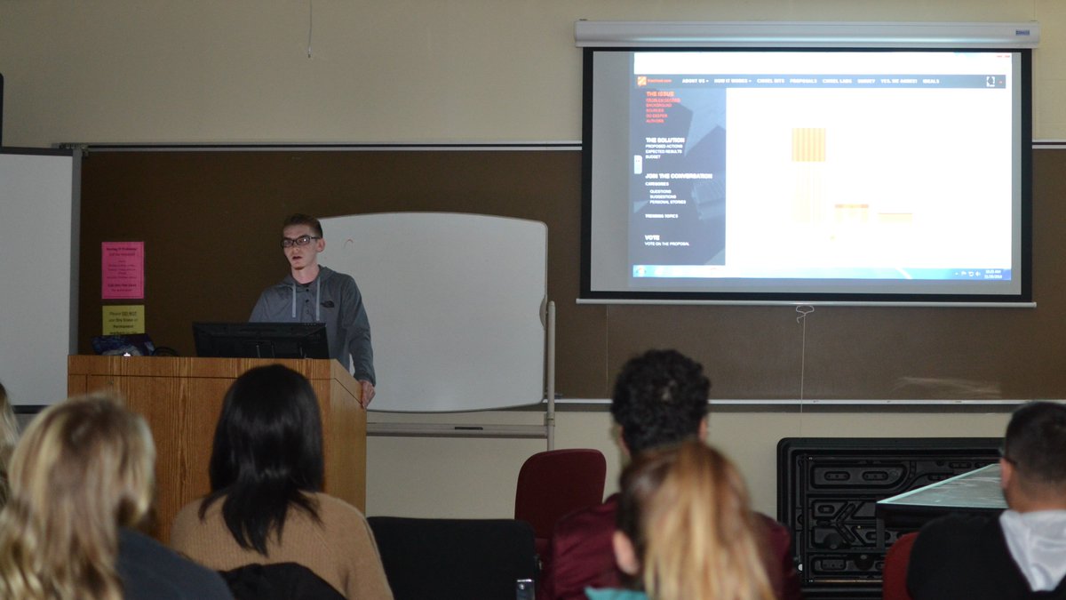 alleganycollgmd's tweet image. 80 ACM Intro to Sociology students delivered civic action presentations &amp;amp; received feedback from @Cumberland_MD Mayor-Elect Ray Morriss, @Cumberland Councilman Eugene Frazier, Activist Woody Gordon &amp;amp; Allegany Board of Education Member-Elect Deb Frank @debforboard. #thechisel