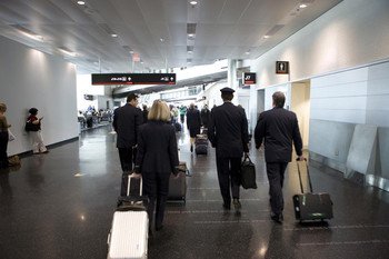 SITAonline's tweet photo. How should #airlines begin implementing #baggagetracking strategies? Discover whether your best bet is starting at the hub or across your network.
https://t.co/qPEZl8L5k4 https://t.co/Tu32hQUqYC
