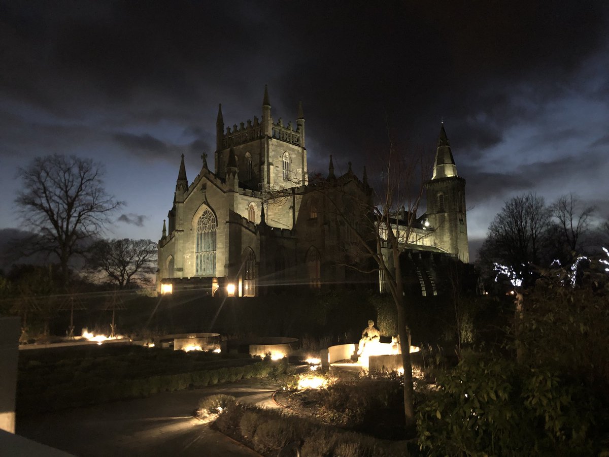 Hopesalon's tweet photo. Saint Andrew’s day view tonight #hopehairdressing #locationlove https://t.co/1qmInyRgiZ