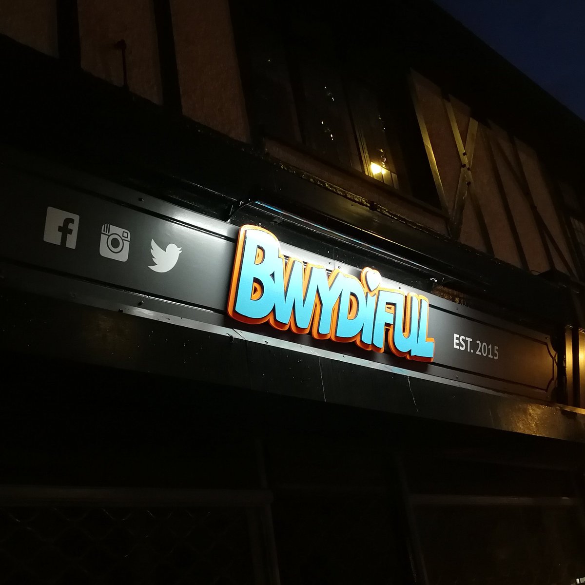 Like a beacon of hope for the burger lovers of Cardiff
#popup2permanent #firstrestaurant #openingsoon