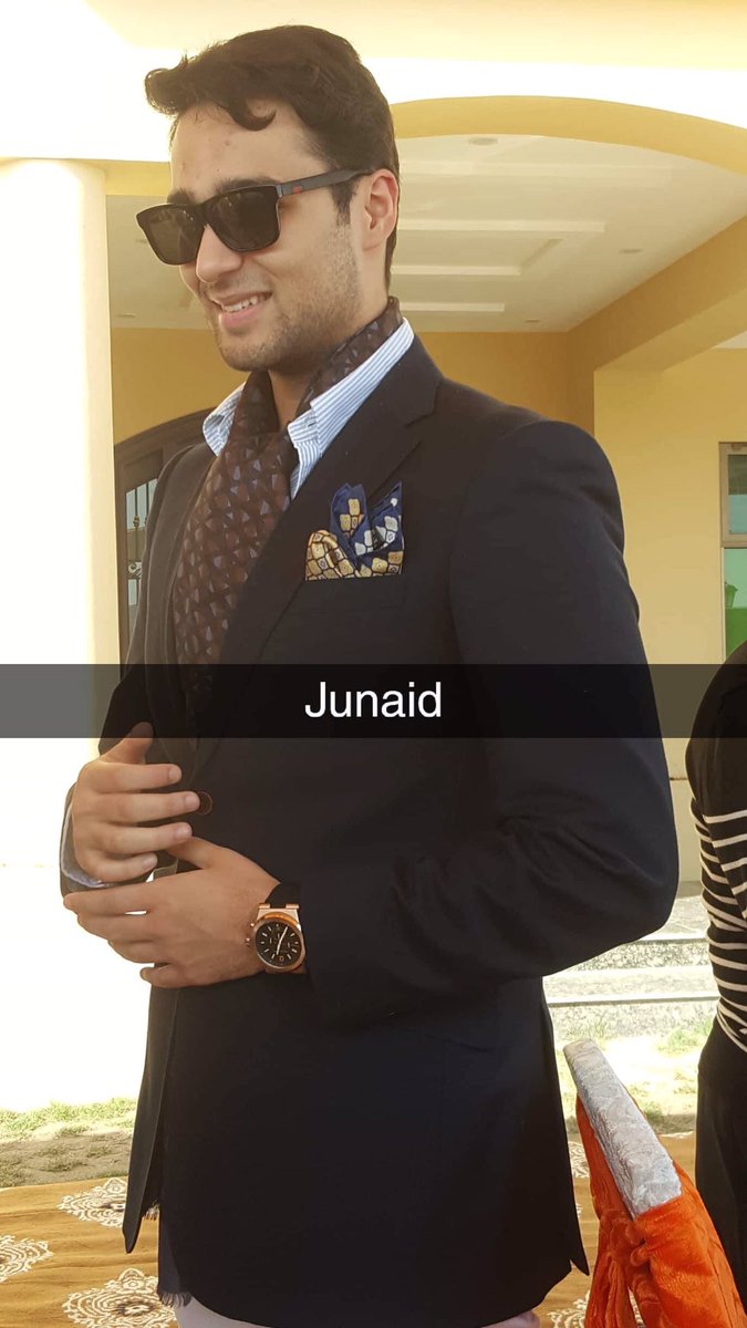 webdesignburn's tweet image. @MuhammadJSafdar جنید صفدر سے ملاقات کے بعد بہت خوشی ہوئ۔۔نانا کی شخصیت اور ماں کی تربیت کا حسین امتزاج ۔۔نہ صرف خوش شکل بلکہ خوش اخلاق بھی۔۔۔@MaryamNSharif