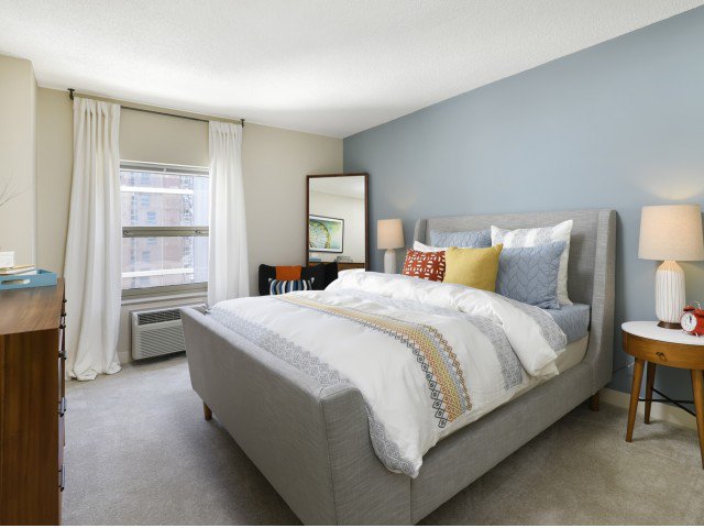 chestnutpl's tweet photo. Find #YourPerfectFit in the Gold Coast neighborhood at Chestnut Place. Find comfortable luxury and amenities that fulfill all your needs! 🛏🏙💛 https://t.co/SYZvW3OFzE