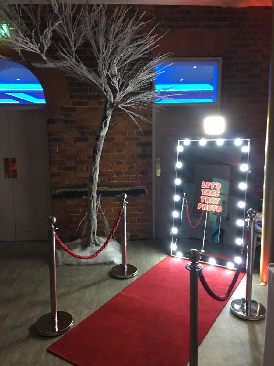 “Tis the season to be Jolly”
With the Magic Mirror on night one of Winstanley houses Christmas party nights.