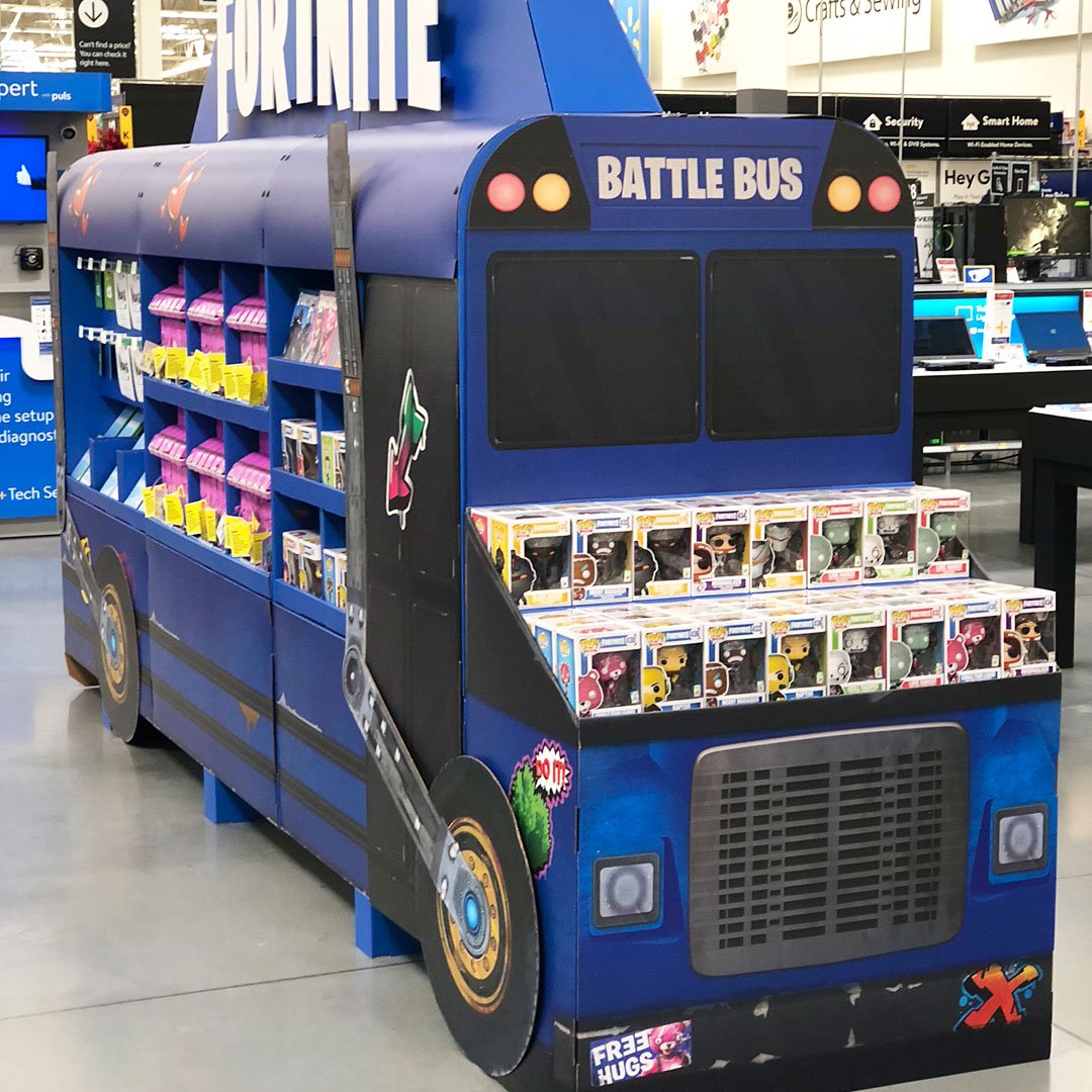 Fortnite dance battle in walmart Fortnite dance battle in walmart