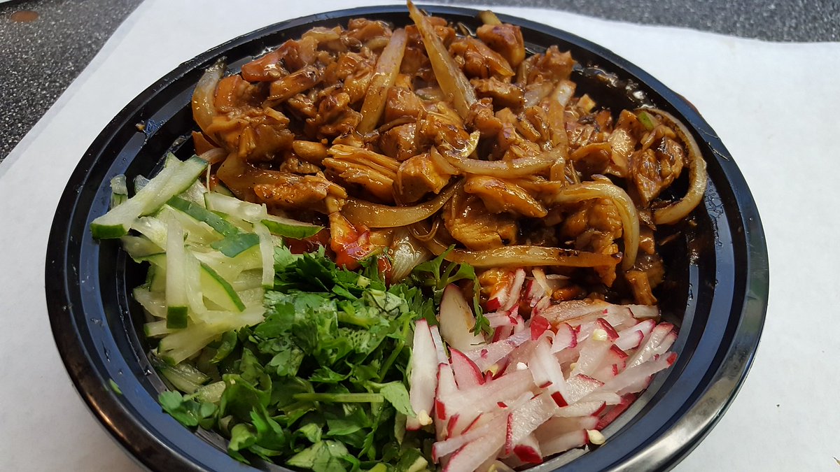 Nachos, tacos, burritos, bowls, Banh-Mi &amp; Philly Cheesesteaks at 500 Olive Way! come on by #seattle <a href="/Around_Seattle/">Around_Seattle</a> <a href="/seattlefoodtrk/">SeattleFoodTruck.com</a> <a href="/FoodTruckCity/">Food Truck City</a> #lunchbreak