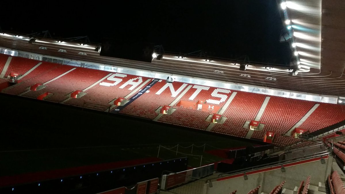 airbounce22's tweet photo. Sleeping out at St.Mary's in aid of Saints Foundatiom and the Big Issue. 2 great causes. Quite cold... @SFC_Foundation https://t.co/UQQ13GcCU6