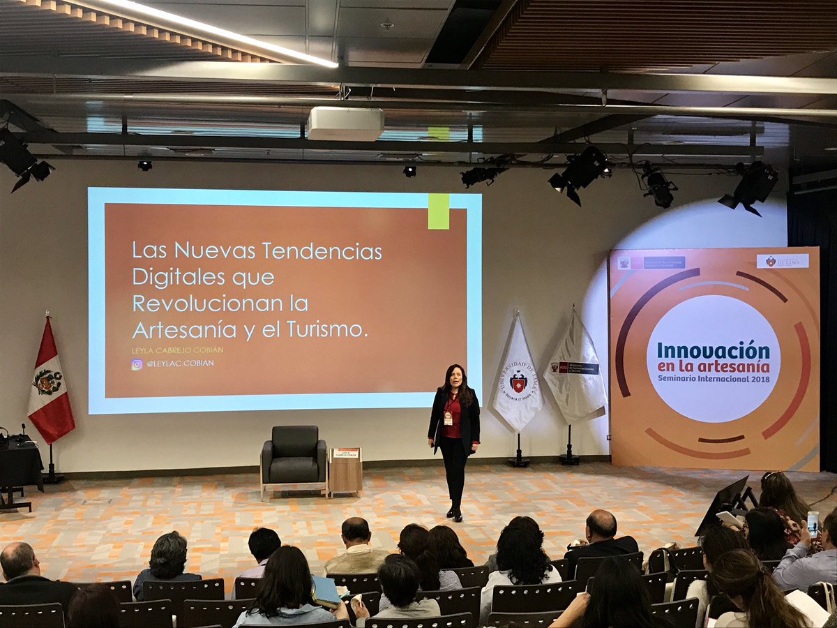 adircomunica's tweet photo. #Evento Exposición de @leylaccobian sobre las nuevas tendencias digitales que revolucionan la artesanía y el turismo. #InnovaciónEnLaArtesanía  @MINCETUR @MINPRODUCCION @udelima https://t.co/otDPnG3n3k