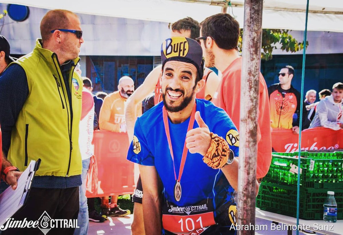 CartagenaTrail's tweet photo. Hace muy poco conocimos a un buen deportista y mejor persona, que dejó detalles que no se olvidan.
Hoy nos alegra saber que #ZaidSeQueda y vamos a poder disfrutar de su compañía mucho tiempo.
@ZaidAitMalek1
#XIIJimbeeCTTRAIL
#LACARRERACONVISTASALMAR https://t.co/Py9f69l1kt