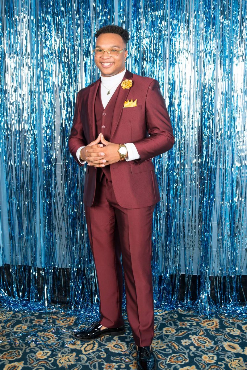 thevizhionary's tweet photo. #FallBall2018. 🤴🏽 https://t.co/OHcBKllfFG