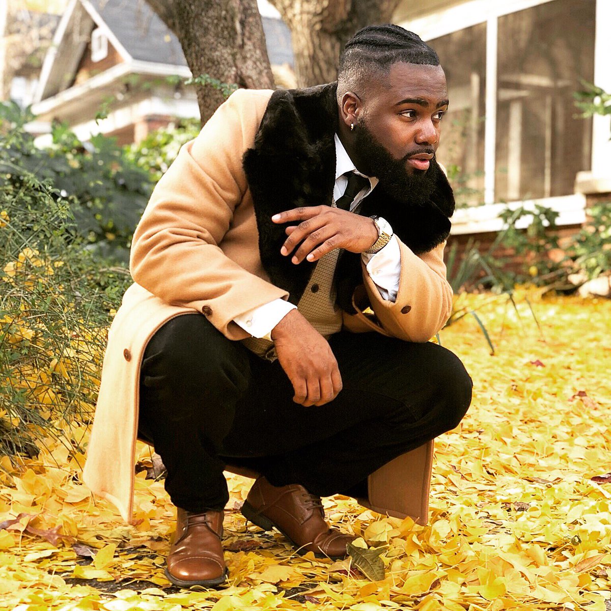 IMsoG3's tweet photo. Just thanking the younger me for laying the foundation 📸 @lexis_faytography #IMsoG3 https://t.co/xX2czqyiRg