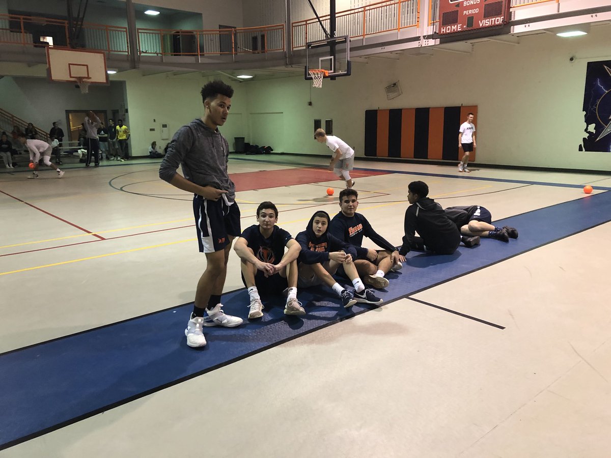 BMHSDodgeball's tweet photo. https://t.co/sY07ZxDZgH