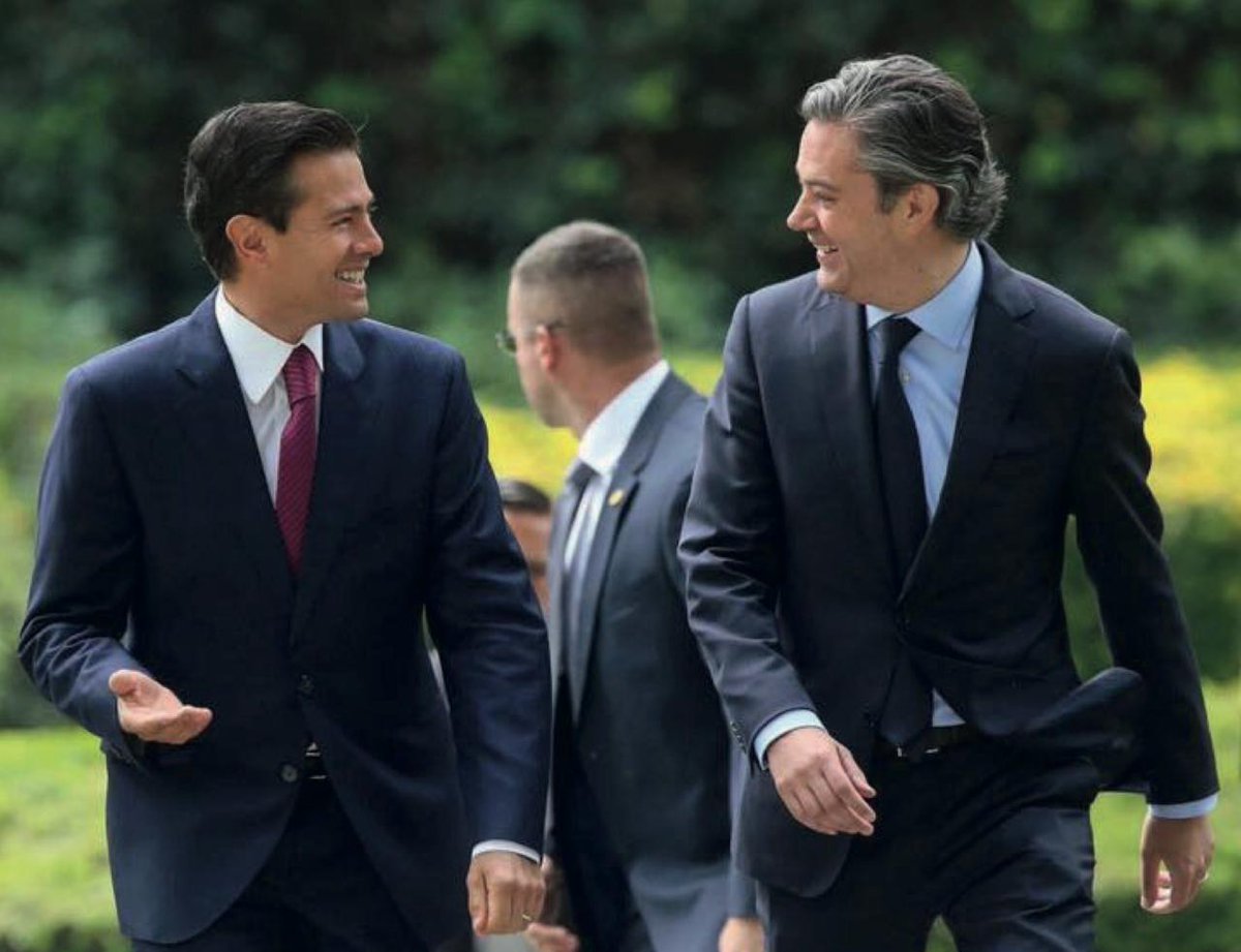 Servir a la República en el proyecto de transformación que impulsó el Presidente <a href="/EPN/">Enrique Peña Nieto</a> ha sido el mayor honor de mi vida. Especialmente en el cambio de la educación para poner primero a los niños, niñas y jóvenes de México. Gracias por todo, Sr. Presidente.