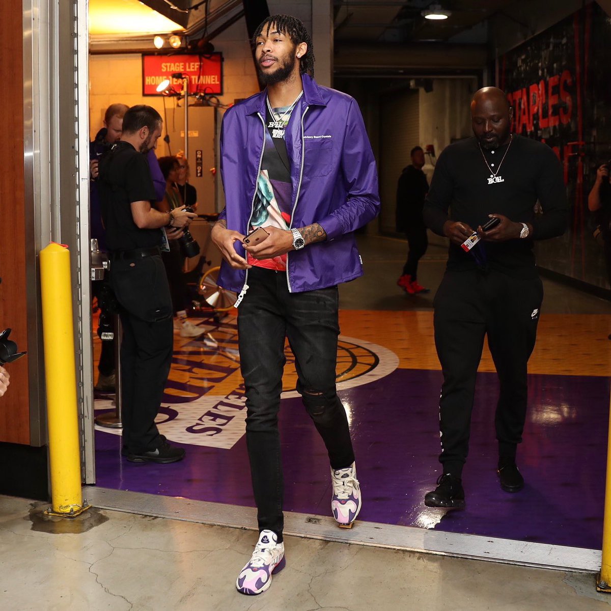 Complex Sneakers on Twitter: ".@B_Ingram13 arrives in the Dragon Ball Z x Adidas Yung-1. 📸: @lakers https://t.co/JHXkVGpEgH" / Twitter