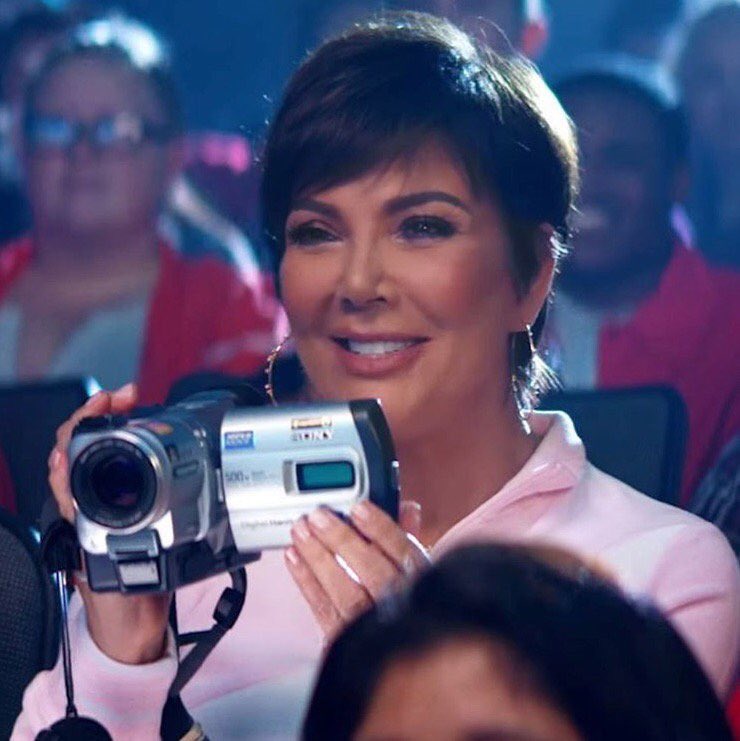 kathygriffin's tweet photo. Me at Don Junior’s trial...or Ivanka’s trial... https://t.co/DRSBnqCT2e