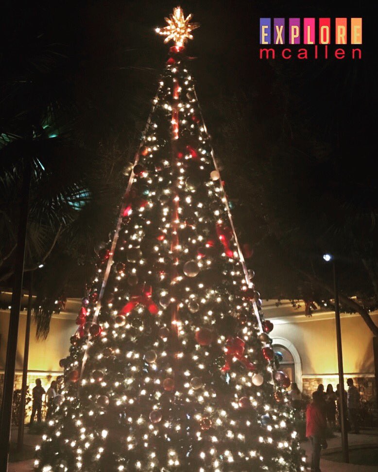 The Christmas tree here at the Art Village on Main Street is all lit up and it looks beautiful! 

#ArtVillageOnMain #ChristmasTree #ChristmasInMcAllen #NavidadEnMcAllen