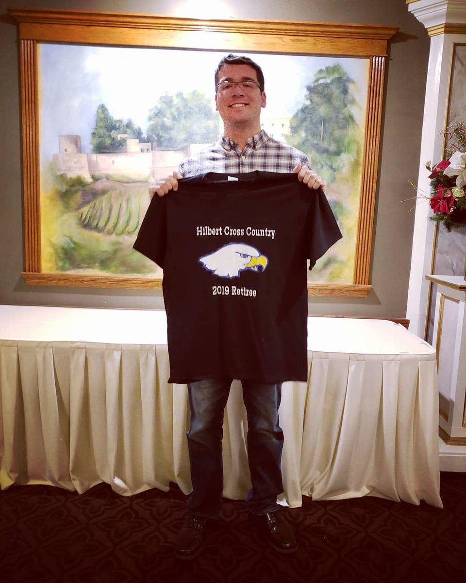 nich0lback's tweet photo. I officially retired from college cross-country. Couldn't have done it without these people. 🏃‍♂️🎓✌ @OptionalOlive @Nosoktar @nickorlo15 https://t.co/Wvh4eBjCqJ