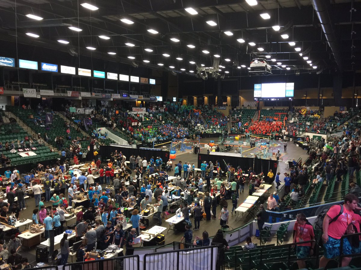 MrB4rnett's tweet image. Using robots to build kids, not the other way around.@BESTRobotics @DenisonRobotics #CurrentEventsBESTRobotics #thanks2bestrobotics