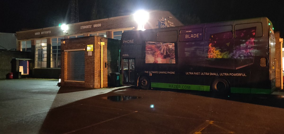 Brandon_Camera's tweet image. First day of @walescomiccon tomorrow... One of the best events we do, who's gonna be there?? 
#razerbus @Razer