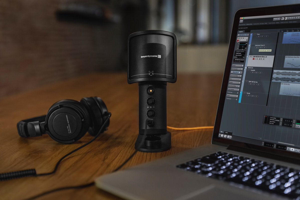 beyerdynamicUSA's tweet photo. With the weekend upon us, weβre getting ready to roll. What will you be creating this weekend? #creator24 #bundleup #dt240pro #foxusbstudio #headphone #microphone #yourbeyerdynamic https://t.co/DnvZoa6KBF