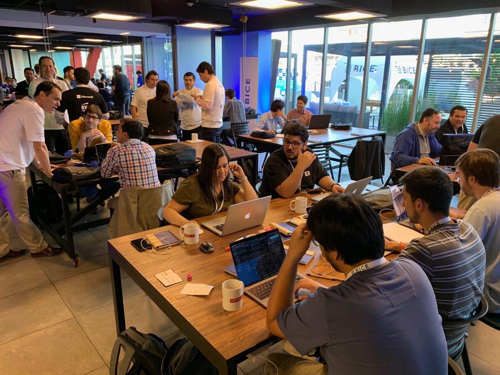 asonipser's tweet photo. Primera Hackathon BICE junto a @DigitalBankLA, tremendos participantes y el apoyo de @VisaCL @Oracle @EYChile @Entel @MicrosoftLatam
#HackathonBICE #BancoBICE #ModoBICE #fintech https://t.co/Bmn0beJt7F