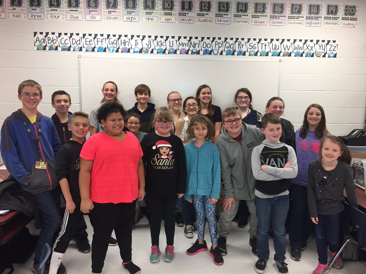 christyswitt's tweet photo. Proud of my 7th &amp; 8th grade CIA students who presented mini-lessons to Mrs. Gray’s 3rd &amp; 4th grade classes at Carver this week. They did a great job!!! #gifted @NeoshoSD @NeoshoJH @GWCarverES @gray3940 https://t.co/iWbGLxNp59