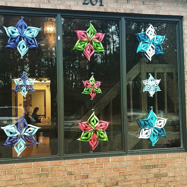 worknimbly's tweet photo. So festive! https://t.co/S5y1jjNxbr https://t.co/Bej8YROFAj