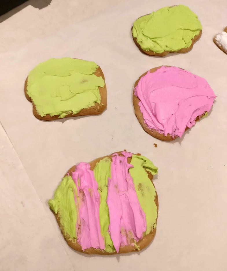 JosephSeastrom's tweet photo. When your job includes making a test batch of sugar cookies for a program....you know you're a parks and rec professional #parksandrec https://t.co/og005Zyq92