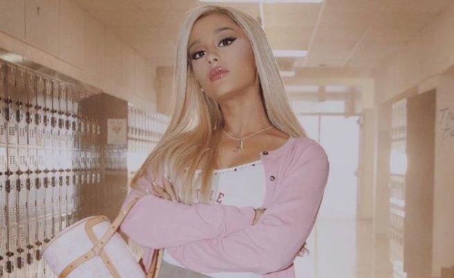 nataliesoutlet's tweet photo. RT if you’ve ever been personally victimized by Ariana Grande 🤭 #ThankYouNext video is 🔥🔥🔥 https://t.co/jY3dsNhofo