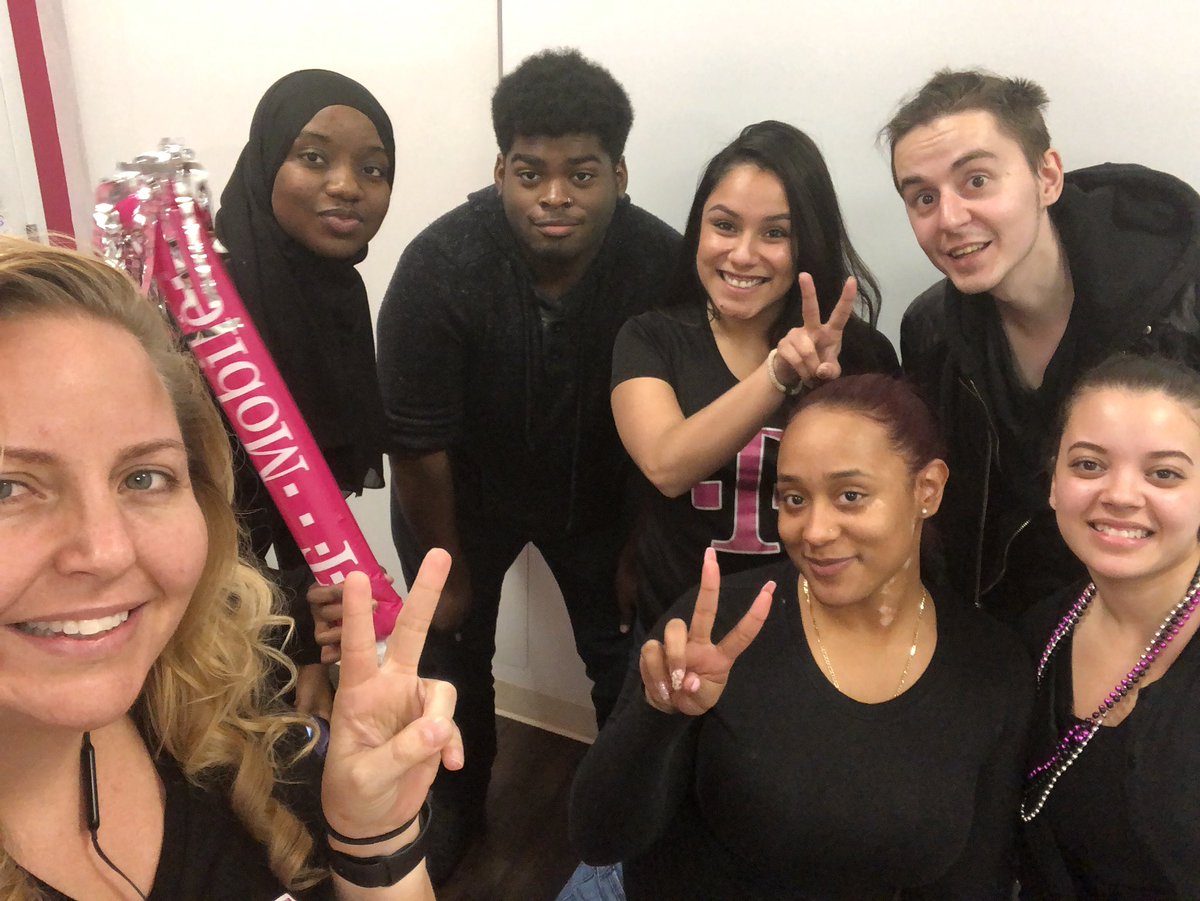 MagentaJayQ's tweet photo. We are having #SeriousFun at the #PhillyMLC! Ready! Week 1 is complete and looking forward to week 2!!! #BeYou #AreYouWithUs https://t.co/CAD8FscPk0