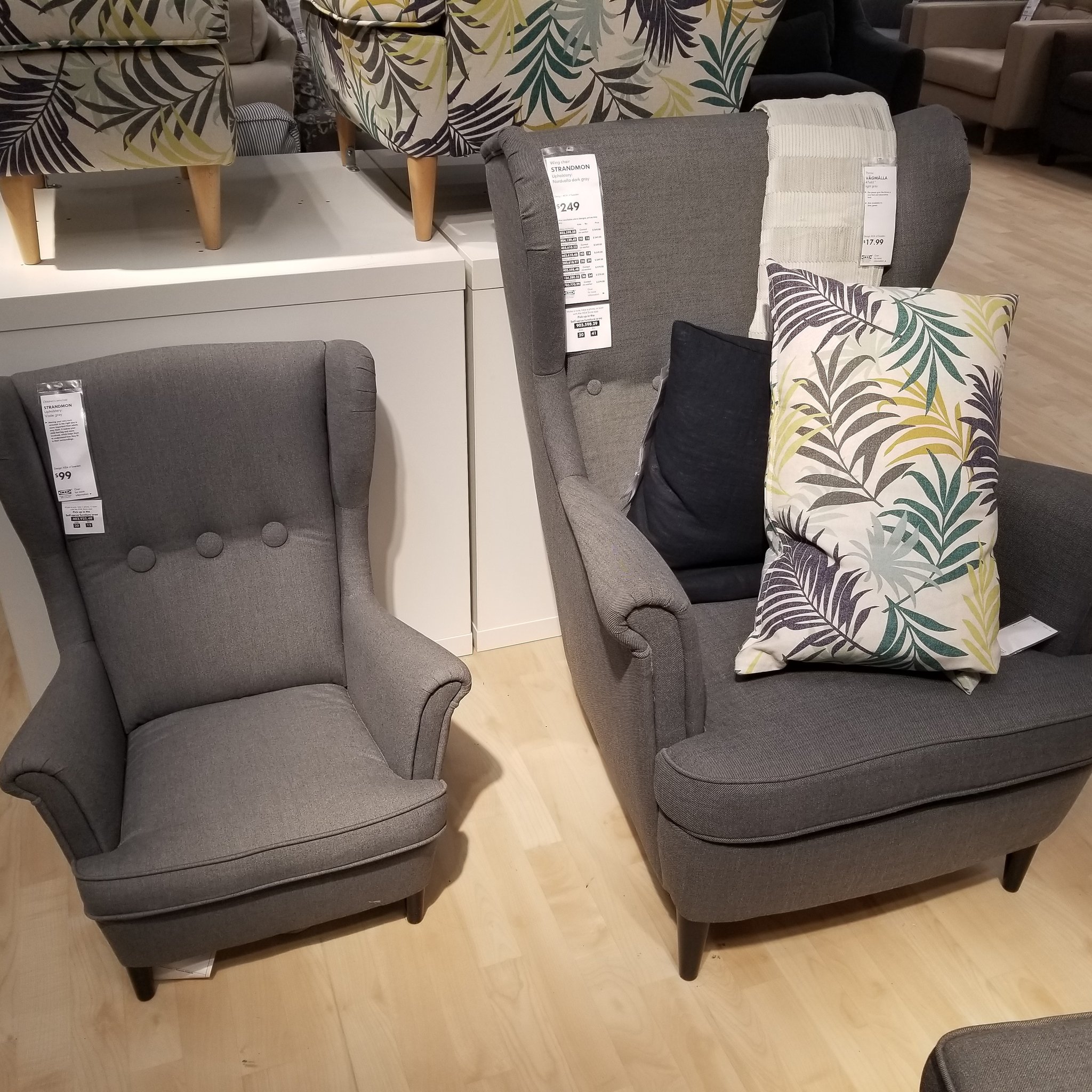 Brian Mcclellan On Twitter Guys I Need To Crowdfund This Tiny Wingback Armchair For My Cat