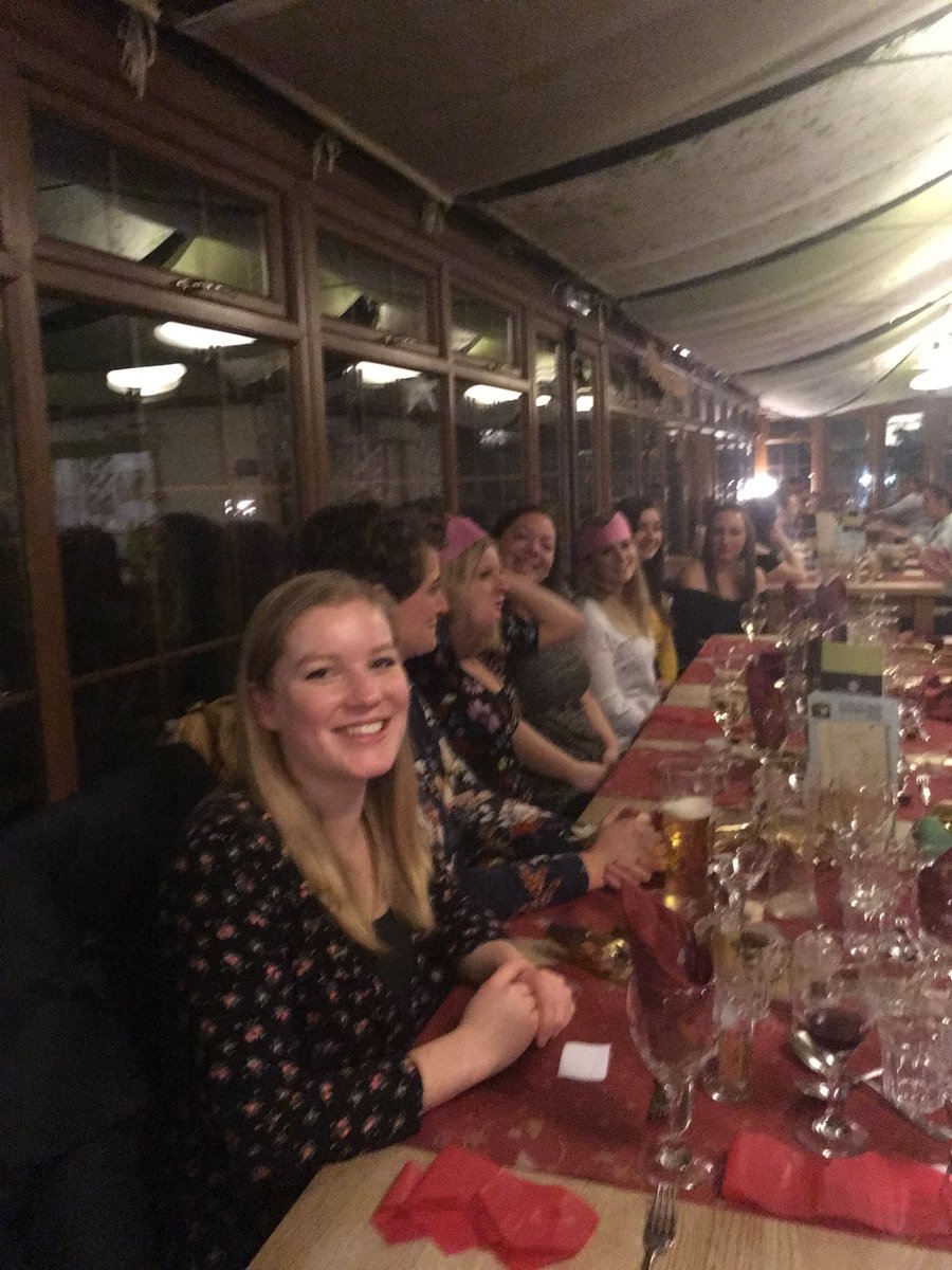 ConnectNetball's tweet image. #ConnectNetball #Christmas meal at Trevaskis Farm 🎄🥂

#Christmas #celebration #team #netball #netballers #meal #squadgoals #full #cornwall #cornwalllife #thesegirlscan