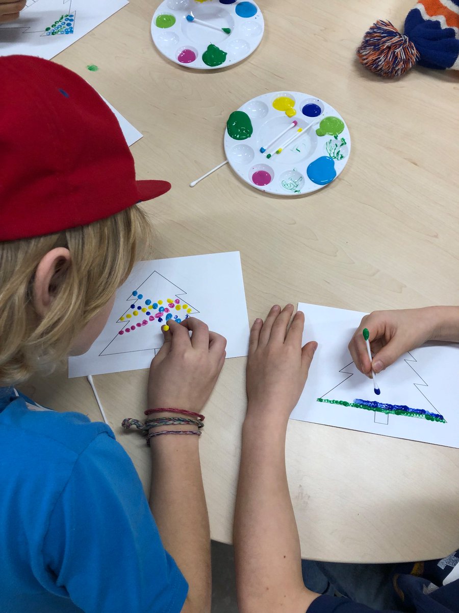 chief_school's tweet photo. Our grade 4’s made some beautiful #leahdorioninspired postcards to send to Canadian Armed Forces Members and started thinking about two of our four school values ... generosity and courage. #spslearn #spstl #schoolvalues #kidart #pointillism https://t.co/FsQVNB1bY7