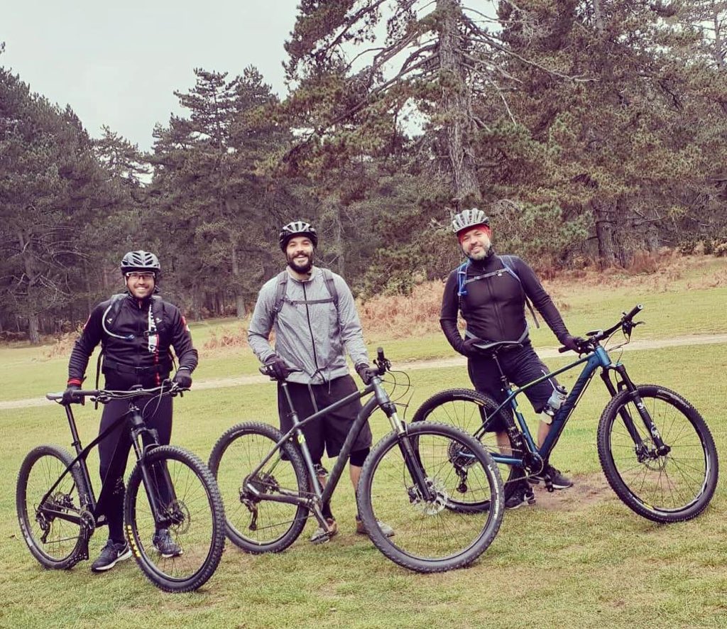 mtbhardtailers's tweet photo. we love this place!
#hardtailers #mtb #mountainbiking #bikeadventures #preride #xirolivado #imathia #greece #ghostbikes #canyonbikes #michelintires #maxxistires #continentaltires https://t.co/LdDNrmgwMw